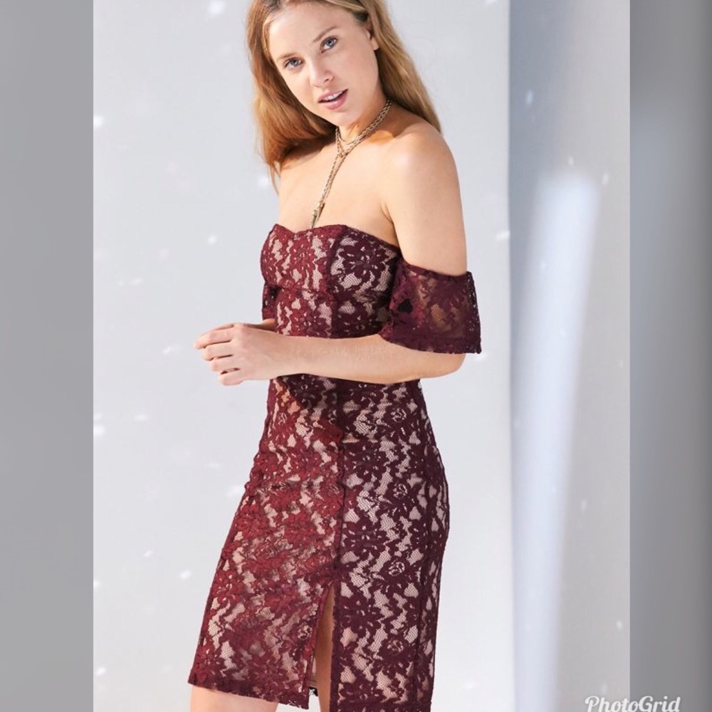 Lace Bodycon Mini Dress -JOA